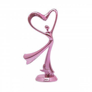 Dans (rosé) figură aurie